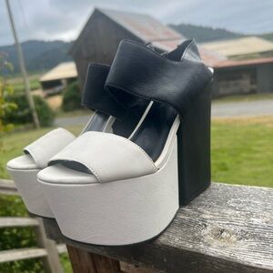 MATIKO Black White Leather Platforms Sandals Heels Rare